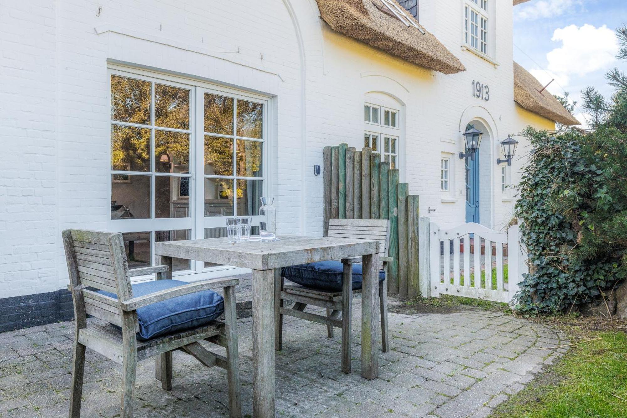 Kleine Kuenstlerdeele App 13 Im Wi * Wenningstedt-Braderup